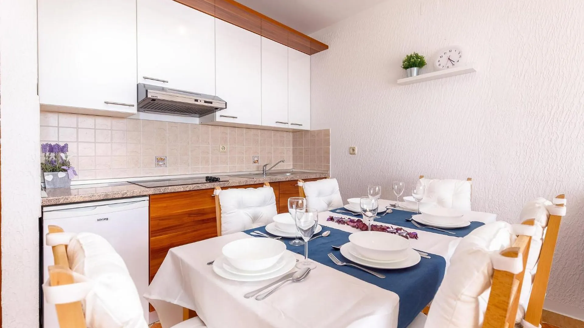 2 Bedroom Stunning Apartment In Crikvenica